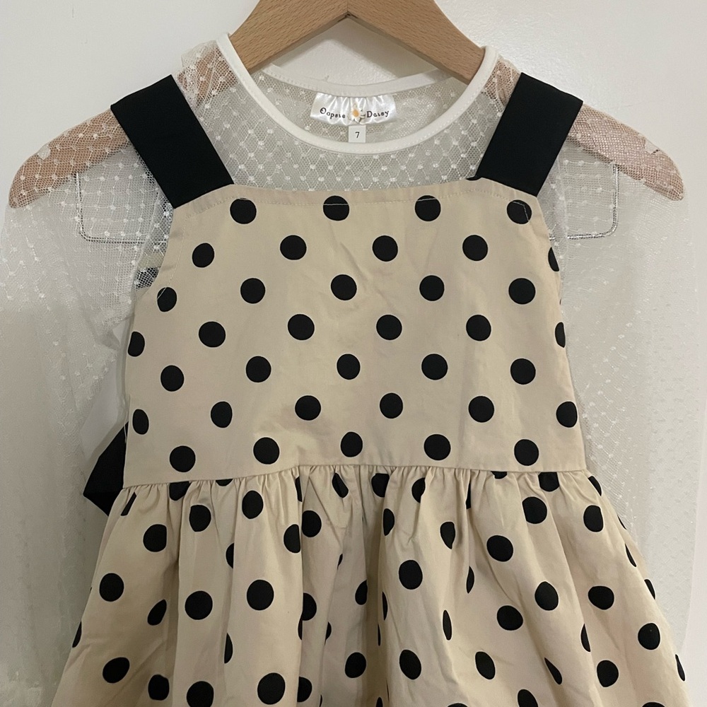 Oopsie Daisy Girls 3 piece dress set. - Picture 2 of 9